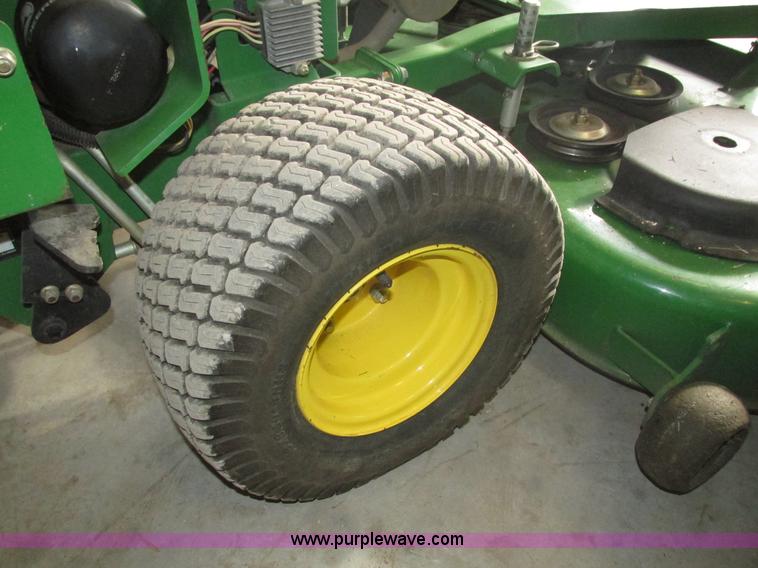 image for item H1167 John Deere 7 IRON II lawn mower