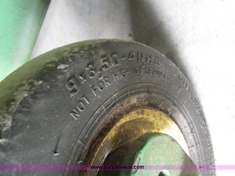 image for item H1167 John Deere 7 IRON II lawn mower