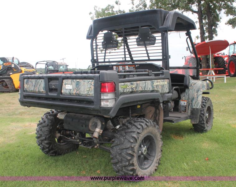 image for item H8149 2011 John Deere Gator 825i UTV