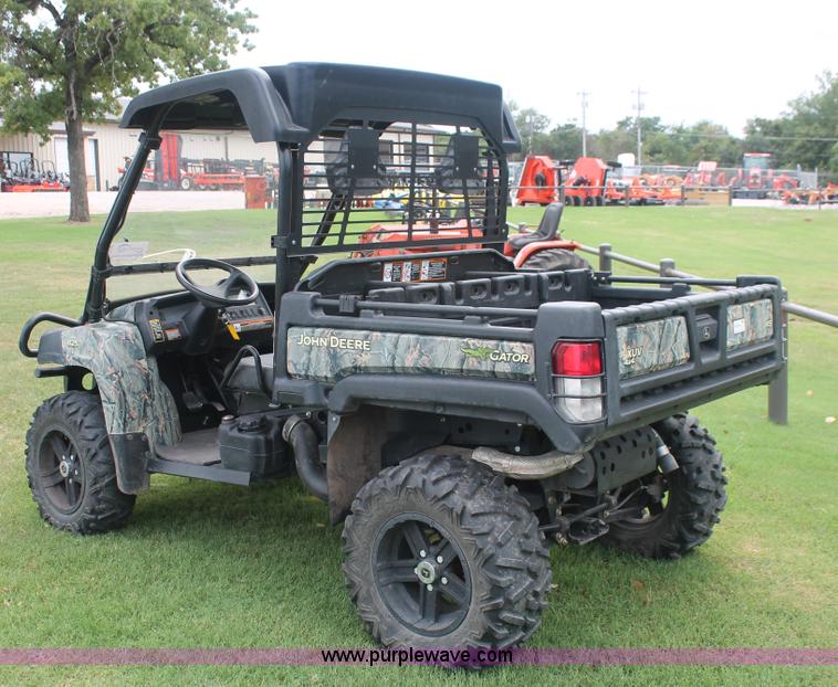 image for item H8149 2011 John Deere Gator 825i UTV