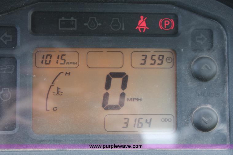 image for item H8149 2011 John Deere Gator 825i UTV