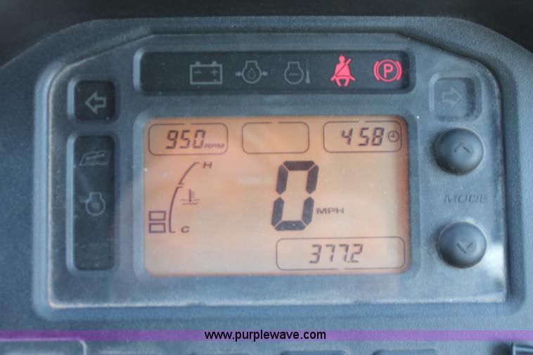 image for item H8149 2011 John Deere Gator 825i UTV