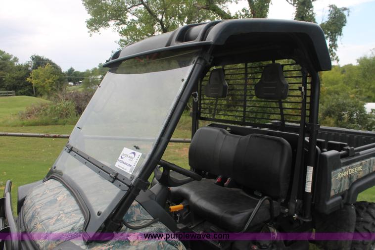 image for item H8149 2011 John Deere Gator 825i UTV