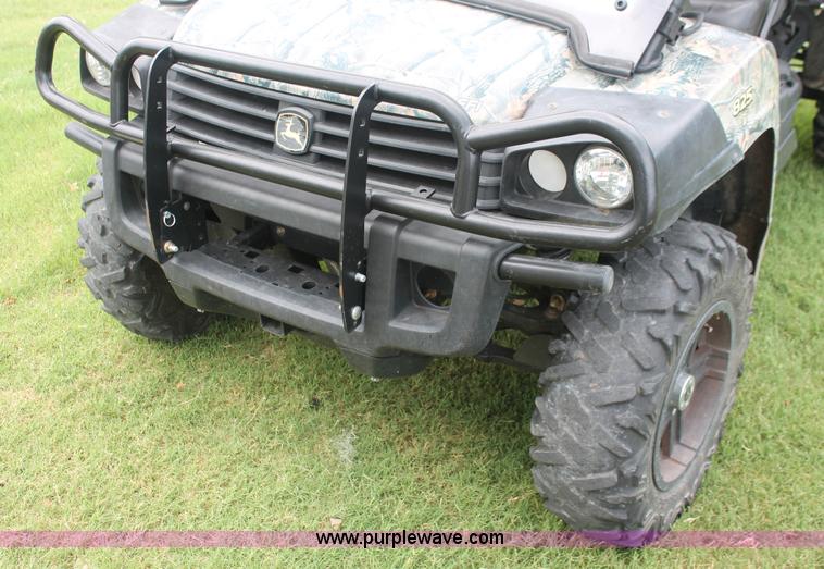 image for item H8149 2011 John Deere Gator 825i UTV