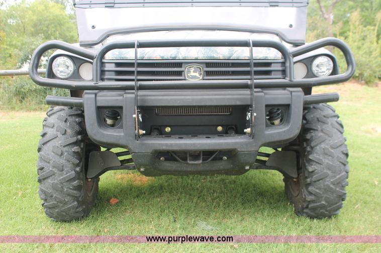 image for item H8149 2011 John Deere Gator 825i UTV