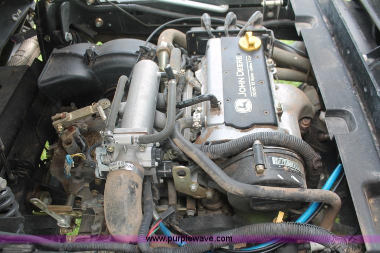 image for item H8149 2011 John Deere Gator 825i UTV