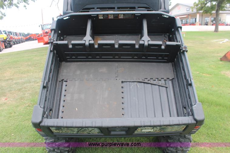 image for item H8149 2011 John Deere Gator 825i UTV