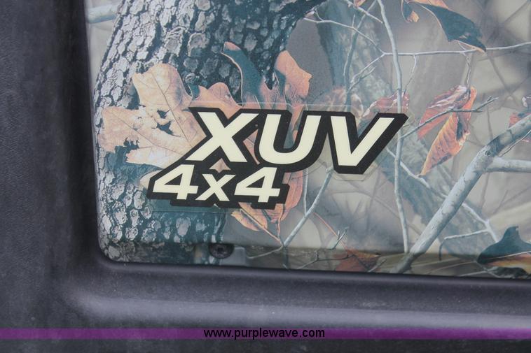 image for item H8149 2011 John Deere Gator 825i UTV