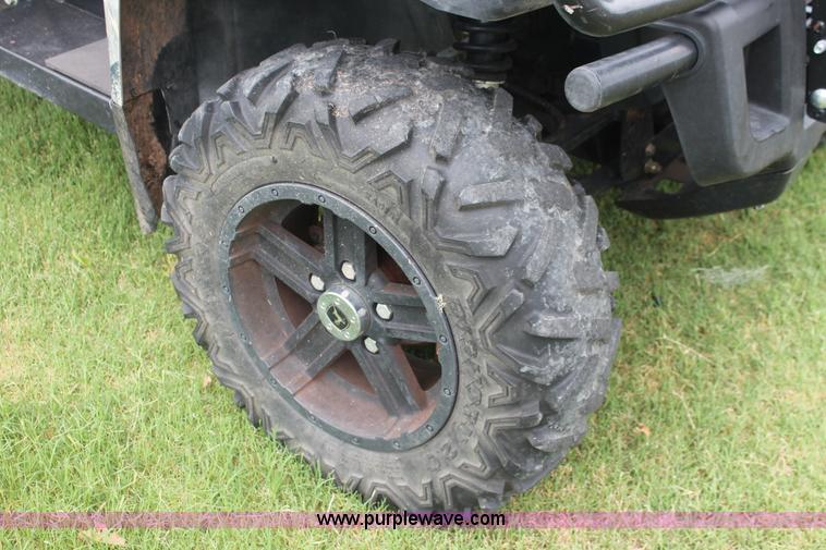 image for item H8149 2011 John Deere Gator 825i UTV