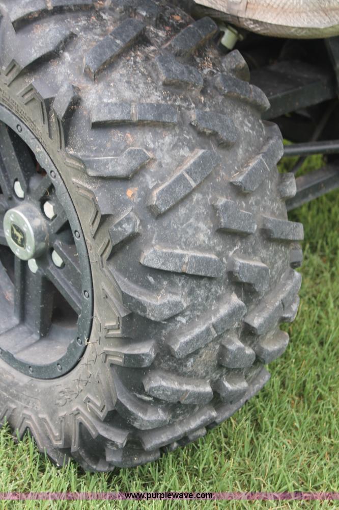 image for item H8149 2011 John Deere Gator 825i UTV