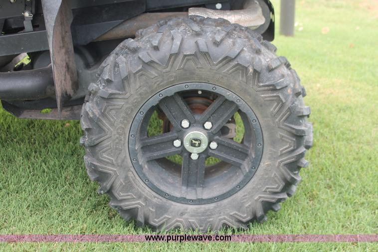 image for item H8149 2011 John Deere Gator 825i UTV