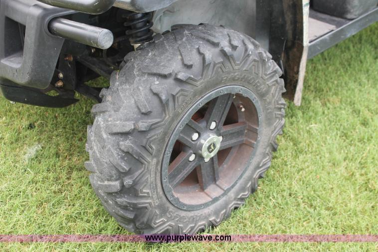 image for item H8149 2011 John Deere Gator 825i UTV