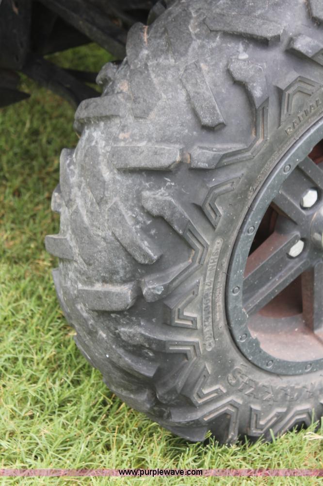 image for item H8149 2011 John Deere Gator 825i UTV