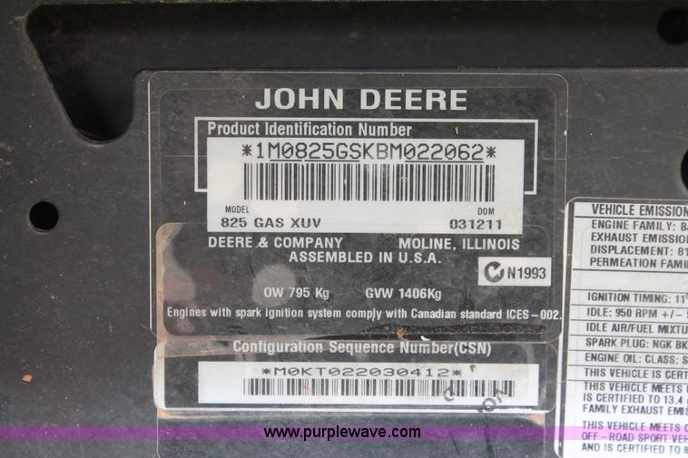 image for item H8149 2011 John Deere Gator 825i UTV