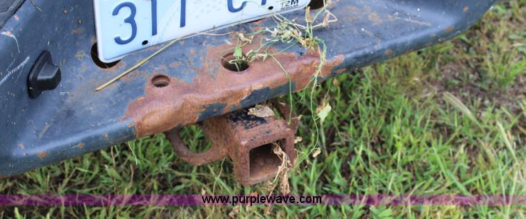 image for item J3671 1994 Chevrolet 1500 pickup truck