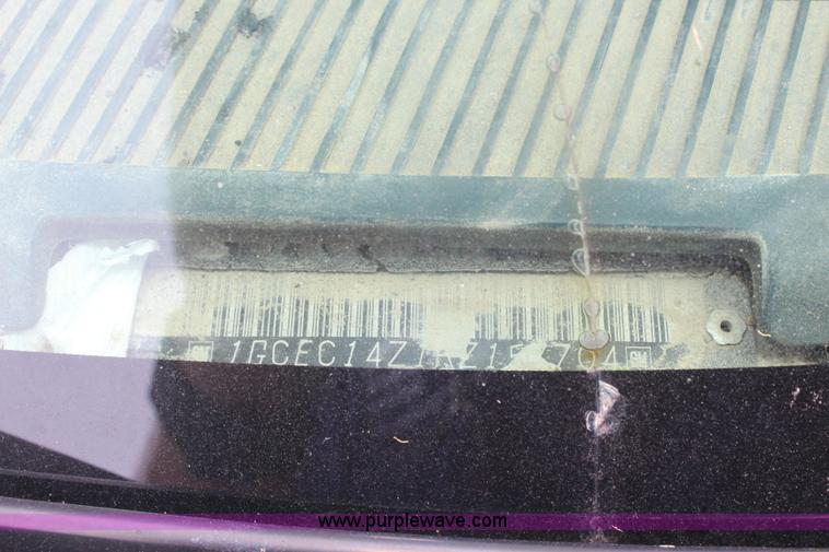 image for item J3671 1994 Chevrolet 1500 pickup truck