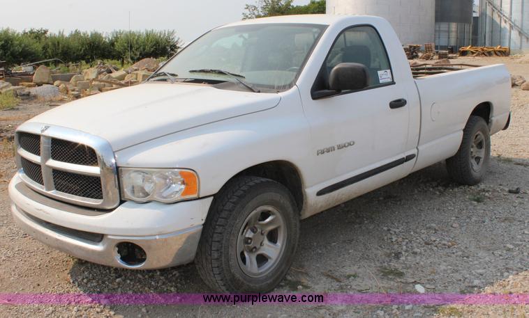 image for item J3690 2005 Dodge Ram 1500 pickup truck