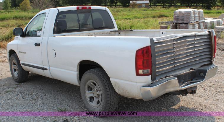 image for item J3690 2005 Dodge Ram 1500 pickup truck