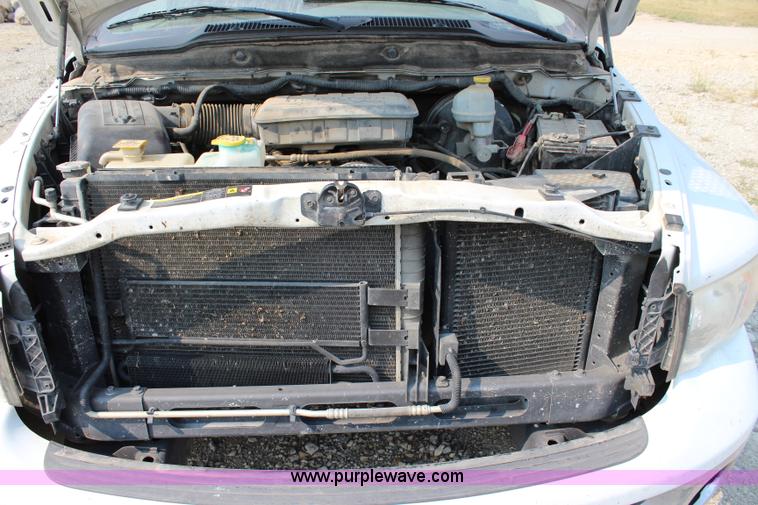 image for item J3690 2005 Dodge Ram 1500 pickup truck