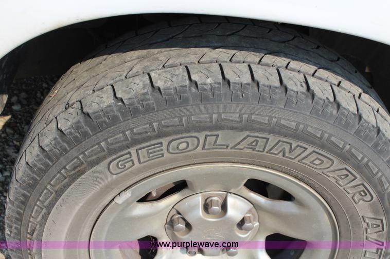 image for item J3690 2005 Dodge Ram 1500 pickup truck