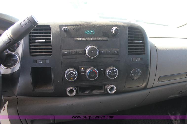 image for item J4419 2007 Chevrolet Silverado 3500HD service truck