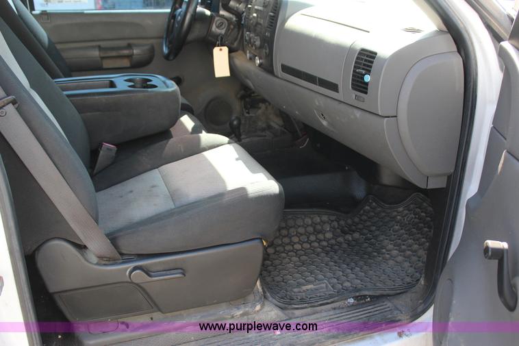 image for item J4419 2007 Chevrolet Silverado 3500HD service truck