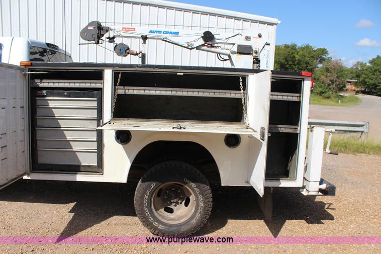 image for item J4419 2007 Chevrolet Silverado 3500HD service truck