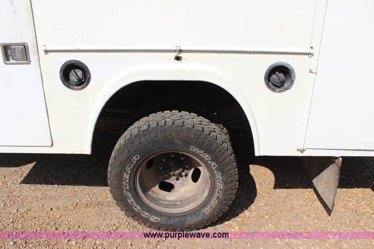 image for item J4419 2007 Chevrolet Silverado 3500HD service truck