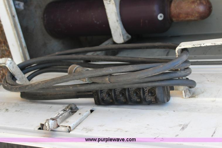 image for item J4419 2007 Chevrolet Silverado 3500HD service truck