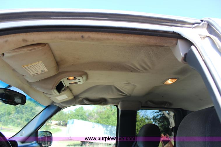 image for item J4420 2006 Chevrolet Silverado 1500 Ext. Cab pickup truck