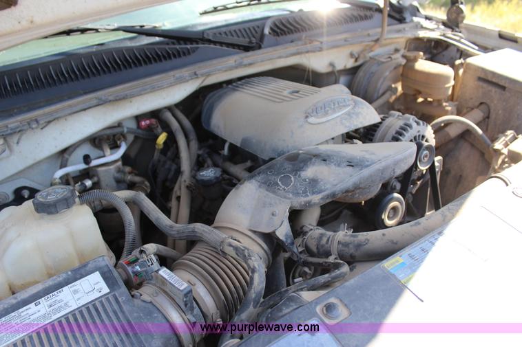 image for item J4420 2006 Chevrolet Silverado 1500 Ext. Cab pickup truck