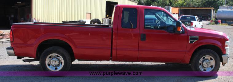 image for item J4421 2009 Ford F250 Super Duty XLT SuperCab pickup truck