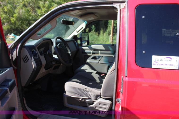 image for item J4421 2009 Ford F250 Super Duty XLT SuperCab pickup truck
