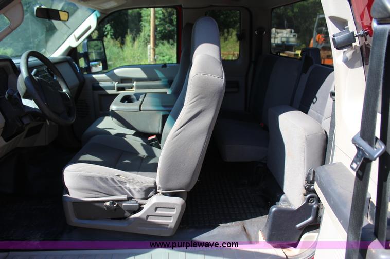 image for item J4421 2009 Ford F250 Super Duty XLT SuperCab pickup truck