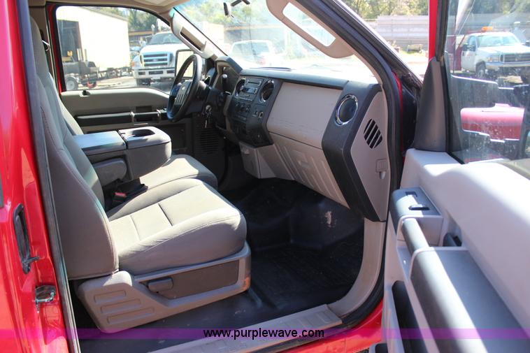 image for item J4421 2009 Ford F250 Super Duty XLT SuperCab pickup truck