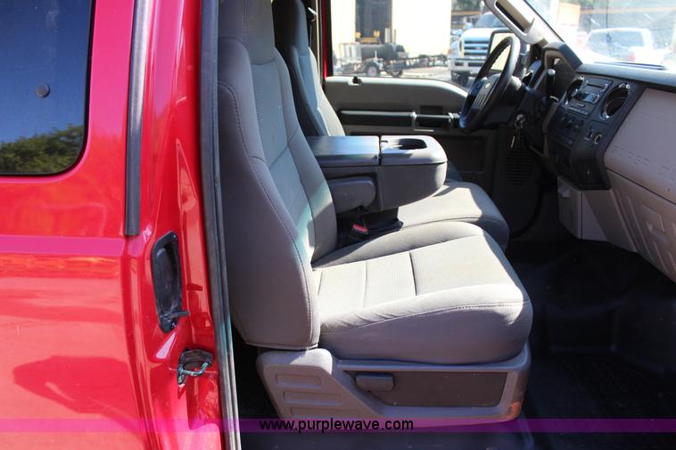 image for item J4421 2009 Ford F250 Super Duty XLT SuperCab pickup truck