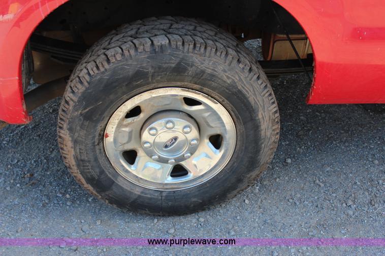 image for item J4421 2009 Ford F250 Super Duty XLT SuperCab pickup truck