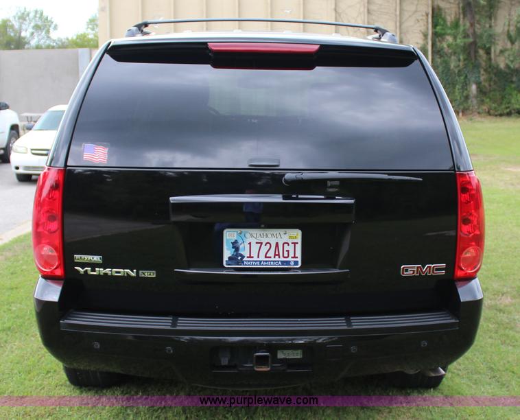 image for item J4424 2009 GMC Yukon SLT SUV