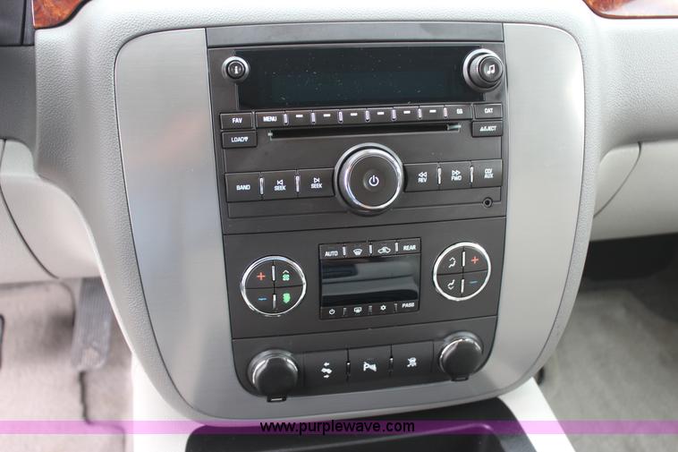 image for item J4424 2009 GMC Yukon SLT SUV