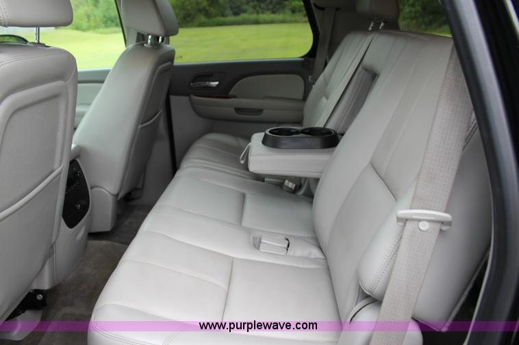 image for item J4424 2009 GMC Yukon SLT SUV