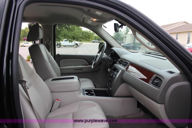 image for item J4424 2009 GMC Yukon SLT SUV