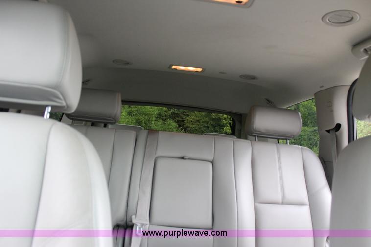 image for item J4424 2009 GMC Yukon SLT SUV