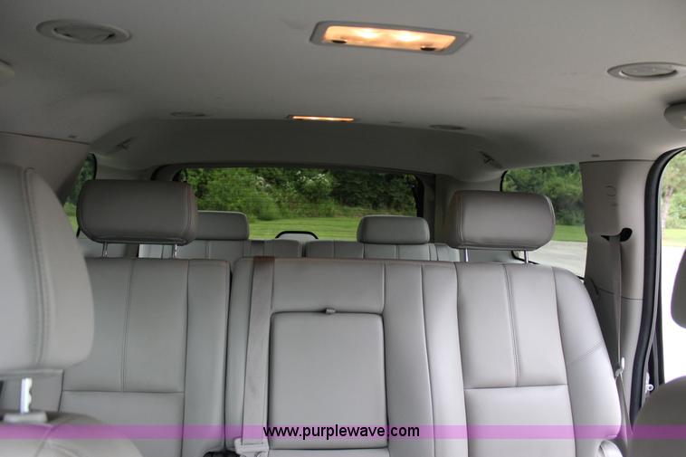 image for item J4424 2009 GMC Yukon SLT SUV