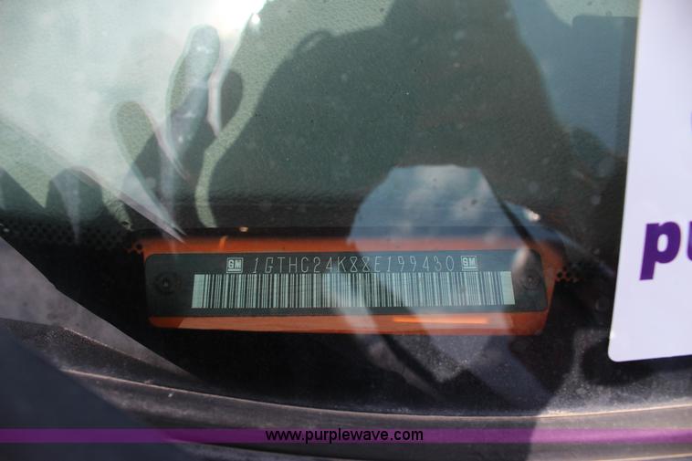 image for item J4425 2008 GMC Sierra 2500HD pickup truck