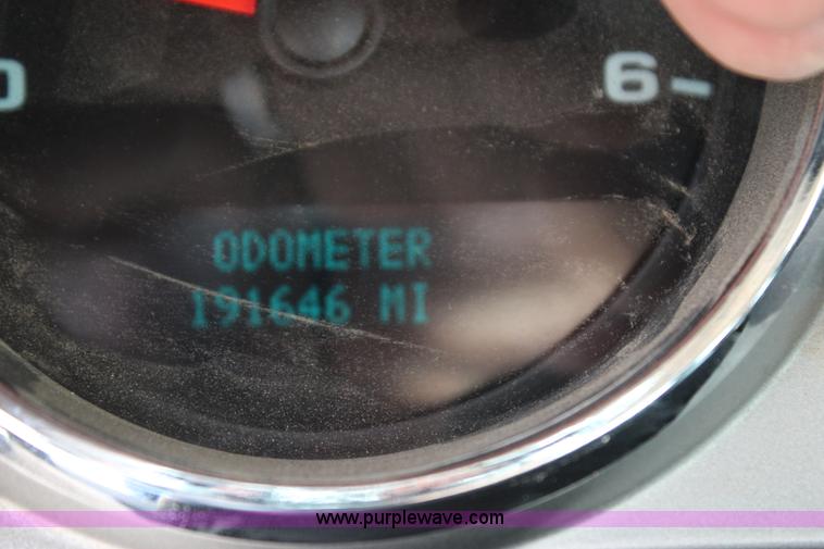 image for item J4425 2008 GMC Sierra 2500HD pickup truck