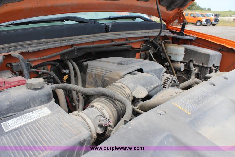 image for item J4425 2008 GMC Sierra 2500HD pickup truck