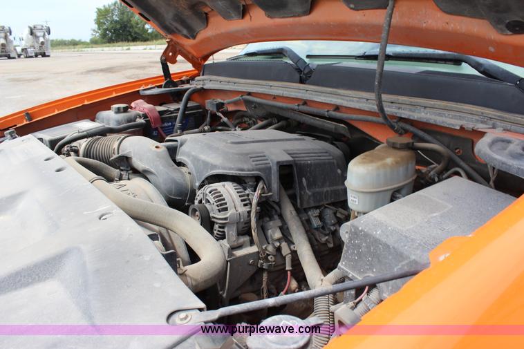 image for item J4425 2008 GMC Sierra 2500HD pickup truck