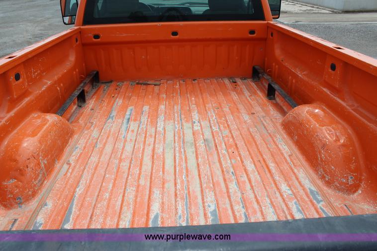 image for item J4425 2008 GMC Sierra 2500HD pickup truck