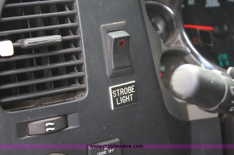 image for item J4427 2009 GMC Sierra 2500HD Ext. Cab pickup truck