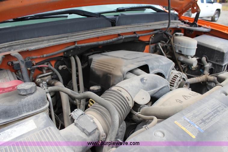 image for item J4427 2009 GMC Sierra 2500HD Ext. Cab pickup truck